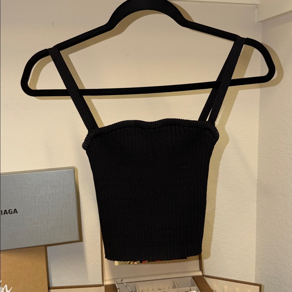 Black ribbed knit crop top XS